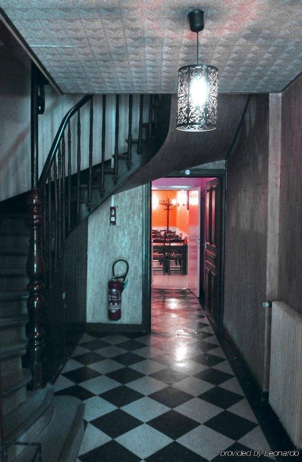Du Commerce Hotel 2*